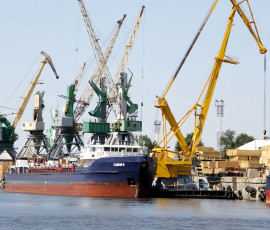 Количество судозаходов в порты Астраханской области увеличилось на 20%