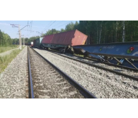 На Транссибе локомотив «поджал хвост» грузовому поезду